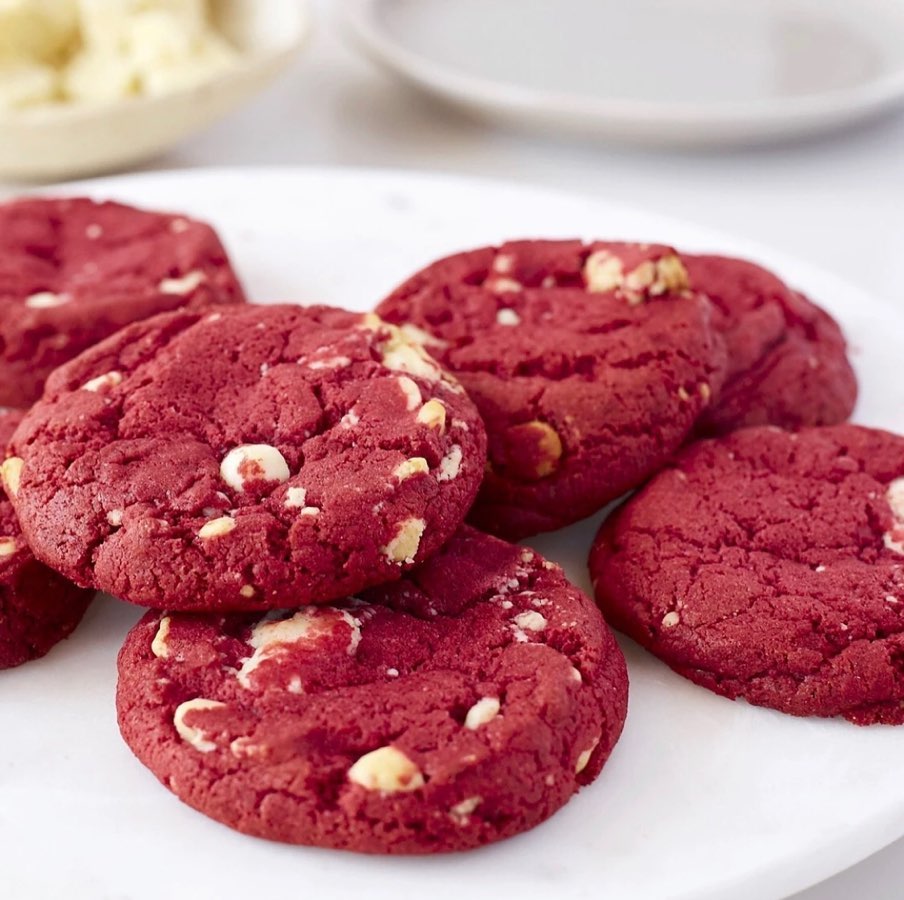 Red velvet cookies