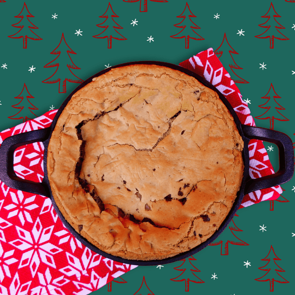 INDULGE Cast Iron Skillet Chocolate Chip Cookie Kit 5 Iron