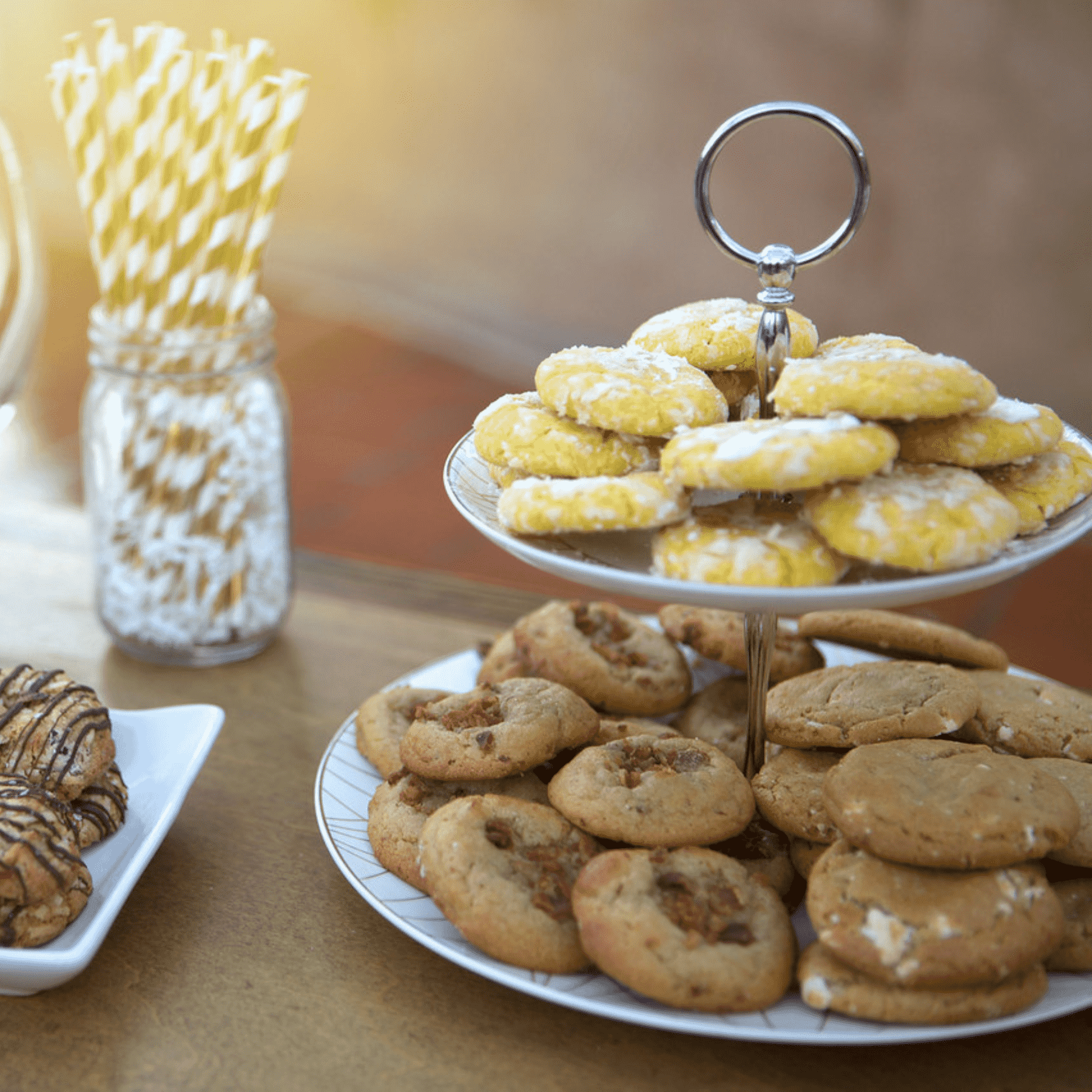 Wedding table with assorted cookies